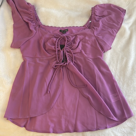 Wild fable blouse- small - Picture 3 of 4